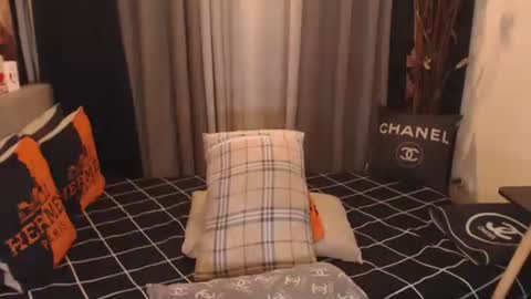 Snapshot of nathaliehuges chatting on September 23, 2025, 7:33 am Goddess Nathalie online show from September 23, 2025, 7:33 am