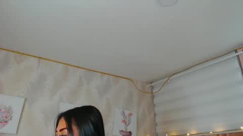 Snapshot of nathalierose_1 chatting on January 16, 2025, 9:59 am Nathalie Rose online show from January 16, 2025, 9:59 am