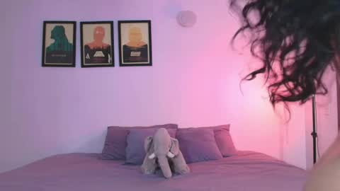 nathaly_evans1 online show from June 3, 2026, 11:13 am