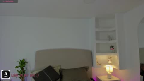 NATHALY  online show from March 12, 2026, 10:43 am