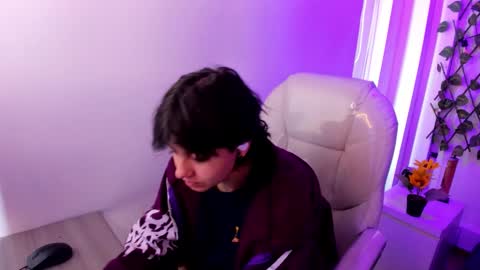 nathalyy_ds online show from February 21, 2026, 7:04 pm