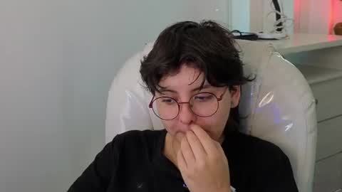 nathalyy_ds online show from July 22, 2026, 6:54 pm