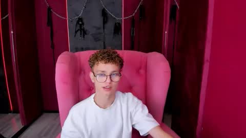 Snapshot of nathan_curl chatting on October 12, 2025, 11:09 am Nathan online show from October 12, 2025, 11:09 am