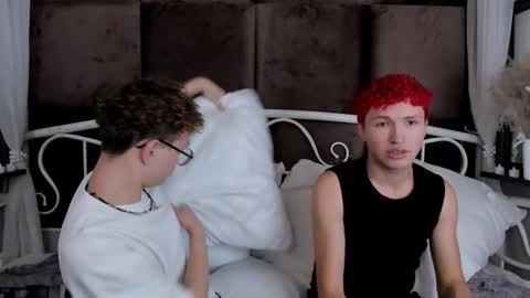 Snapshot of nathan_curl chatting on November 11, 2025, 10:26 am Nathan online show from November 11, 2025, 10:26 am