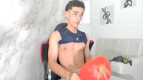 Snapshot of nathan_shimmer chatting on October 4, 2025, 8:29 pm nathan_shimmer online show from October 4, 2025, 8:29 pm