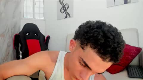 Snapshot of nathan_shimmer chatting on October 12, 2025, 9:25 pm nathan_shimmer online show from October 12, 2025, 9:25 pm