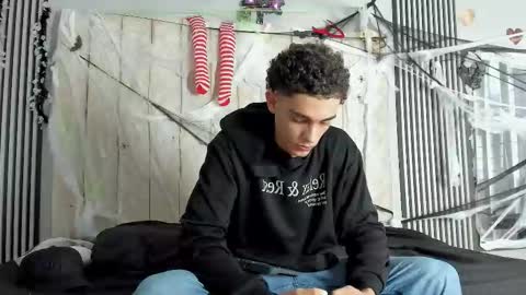 Snapshot of nathan_shimmer chatting on October 26, 2025, 11:49 am nathan_shimmer online show from October 26, 2025, 11:49 am