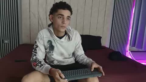 Snapshot of nathan_shimmer chatting on November 8, 2025, 9:02 pm nathan_shimmer online show from November 8, 2025, 9:02 pm