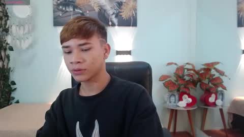 nathanclay online show from December 2, 2025, 3:34 am