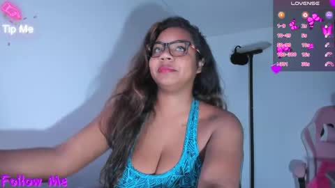 Snapshot of nathasha_jhonsom_ chatting on May 12, 2026, 10:40 pm Naty online show from May 12, 2026, 10:40 pm