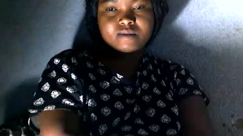 Snapshot of nathy02 chatting on September 15, 2025, 4:12 am Nathy online show from September 15, 2025, 4:12 am