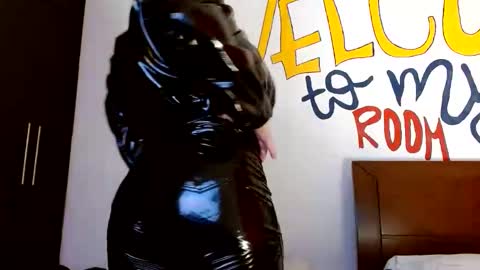 Nathalia online show from December 2, 2024, 11:07 pm