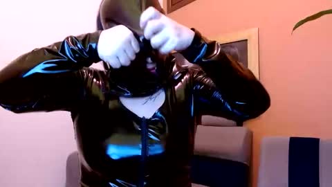 Nathalia online show from March 6, 2025, 10:15 pm