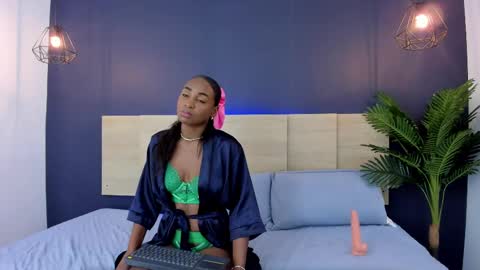 Snapshot of nathy_ross chatting on February 12, 2025, 4:33 am nathy_ross online show from February 12, 2025, 4:33 am