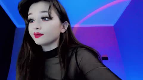 natsumi18 online show from February 9, 2025, 7:49 am