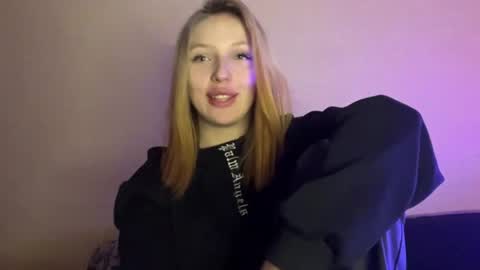 Juliana online show from July 16, 2026, 7:20 pm