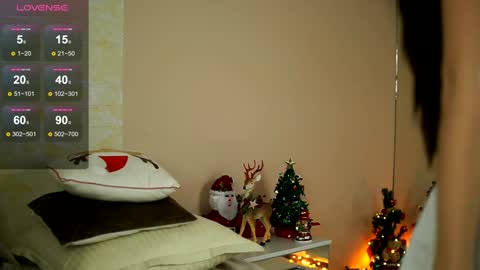 Snapshot of nattypierce chatting on December 16, 2024, 2:16 pm nattypierce online show from December 16, 2024, 2:16 pm