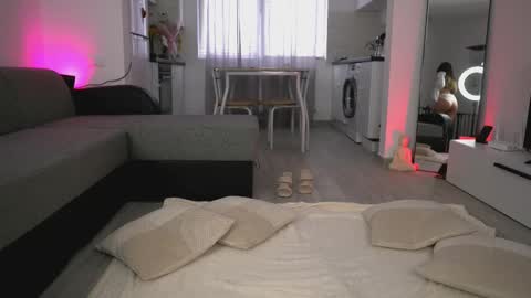 Snapshot of nattypierce chatting on March 7, 2025, 2:45 pm nattypierce online show from March 7, 2025, 2:45 pm