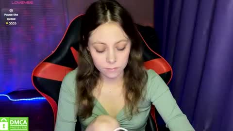 Snapshot of natural_babe666 chatting on June 21, 2026, 10:34 pm natural_babe666 online show from June 21, 2026, 10:34 pm