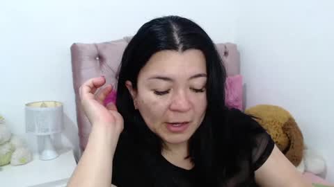 Snapshot of naturally_mature chatting on December 30, 2024, 4:20 am Sammy online show from December 30, 2024, 4:20 am