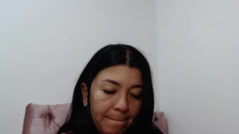 Snapshot of naturally_mature chatting on December 31, 2024, 12:00 am Sammy online show from December 31, 2024, 12:00 am