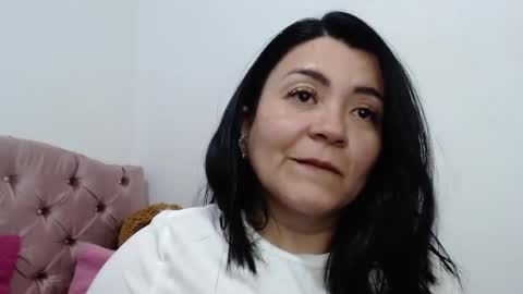 Snapshot of naturally_mature chatting on January 2, 2025, 3:26 am Sammy online show from January 2, 2025, 3:26 am