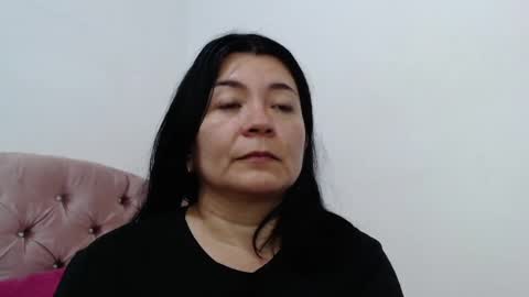 Snapshot of naturally_mature chatting on January 4, 2025, 6:30 am Sammy online show from January 4, 2025, 6:30 am