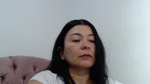 Snapshot of naturally_mature chatting on February 6, 2025, 5:03 am Sammy online show from February 6, 2025, 5:03 am