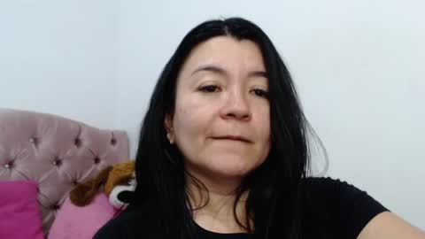 Snapshot of naturally_mature chatting on March 4, 2025, 5:00 am Sammy online show from March 4, 2025, 5:00 am