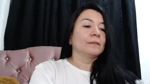 Snapshot of naturally_mature chatting on March 6, 2025, 3:57 am Sammy online show from March 6, 2025, 3:57 am