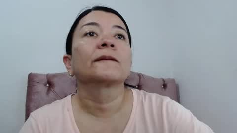 Snapshot of naturally_mature chatting on February 23, 2026, 7:33 pm Sammy online show from February 23, 2026, 7:33 pm