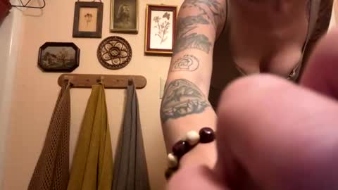 naturebabe666 online show from April 16, 2026, 4:57 am