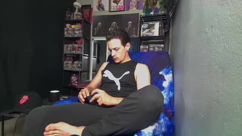 Snapshot of naturesbest951 chatting on June 9, 2026, 11:49 pm NATURESBEST online show from June 9, 2026, 11:49 pm