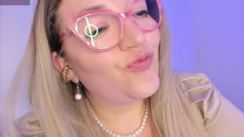 Nataly online show from March 20, 2026, 5:51 pm