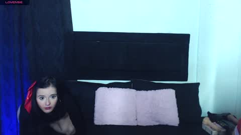 naty_cami_ online show from January 5, 2025, 4:36 am