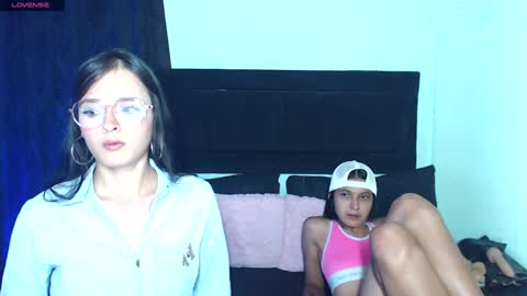 naty_cami_ online show from February 2, 2025, 3:21 am
