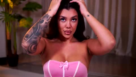 Snapshot of natydesiree chatting on May 30, 2026, 7:44 pm Naty online show from May 30, 2026, 7:44 pm