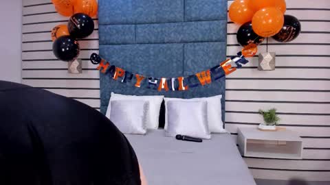 Naty  online show from October 26, 2025, 3:34 am