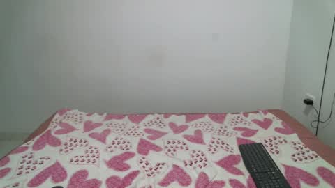 Snapshot of natyscoth chatting on February 18, 2025, 2:49 am online show from February 18, 2025, 2:49 am