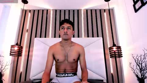 Snapshot of natzuki_ chatting on February 12, 2026, 11:49 am natzuki_ online show from February 12, 2026, 11:49 am