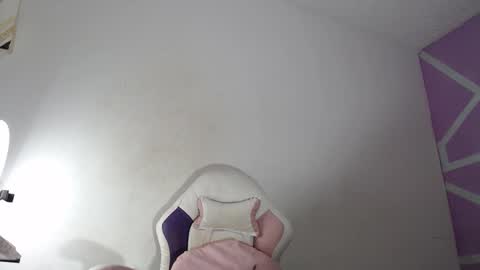 Leina  modelo independiente online show from March 23, 2026, 8:24 pm