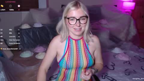 Snapshot of naughty__bex chatting on November 4, 2025, 9:36 pm Bex currently on maternity leave online show from November 4, 2025, 9:36 pm