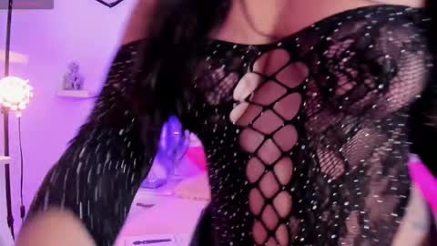 Snapshot of naughty__sara chatting on October 25, 2025, 11:40 am SARA online show from October 25, 2025, 11:40 am