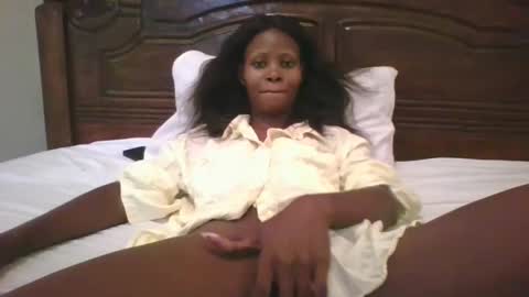 Snapshot of naughty_babe000 chatting on September 21, 2025, 9:22 am alisha online show from September 21, 2025, 9:22 am