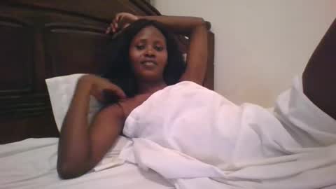 Snapshot of naughty_babe000 chatting on November 12, 2025, 6:30 pm alisha online show from November 12, 2025, 6:30 pm