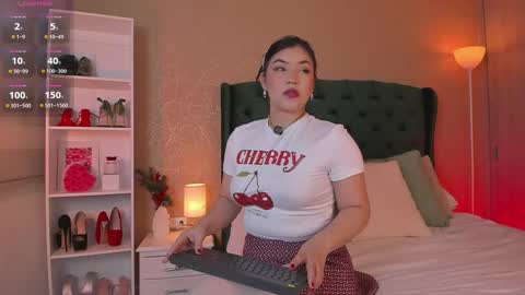 Snapshot of naughty_fun_room chatting on November 4, 2025, 11:04 pm HAPPY HOUR online show from November 4, 2025, 11:04 pm