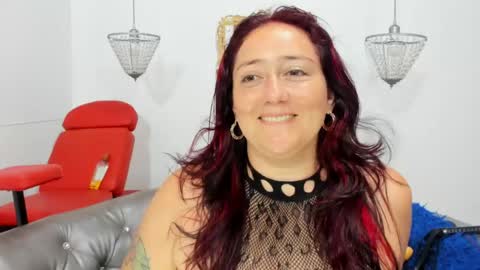ESMERALDA online show from May 15, 2026, 2:35 pm