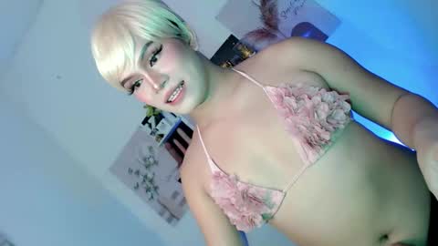 naughtybynight28 online show from February 7, 2026, 1:26 pm
