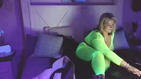 Naughtycouple2026 online show from August 2, 2026, 12:31 am