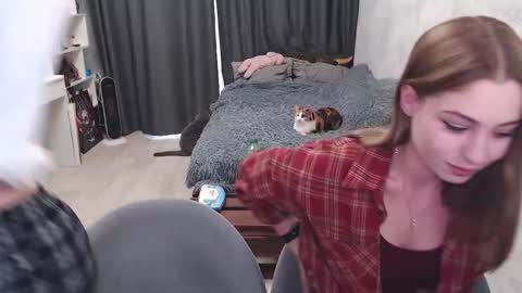 Snapshot of naughtydakota chatting on September 19, 2025, 9:54 am Dakota online show from September 19, 2025, 9:54 am